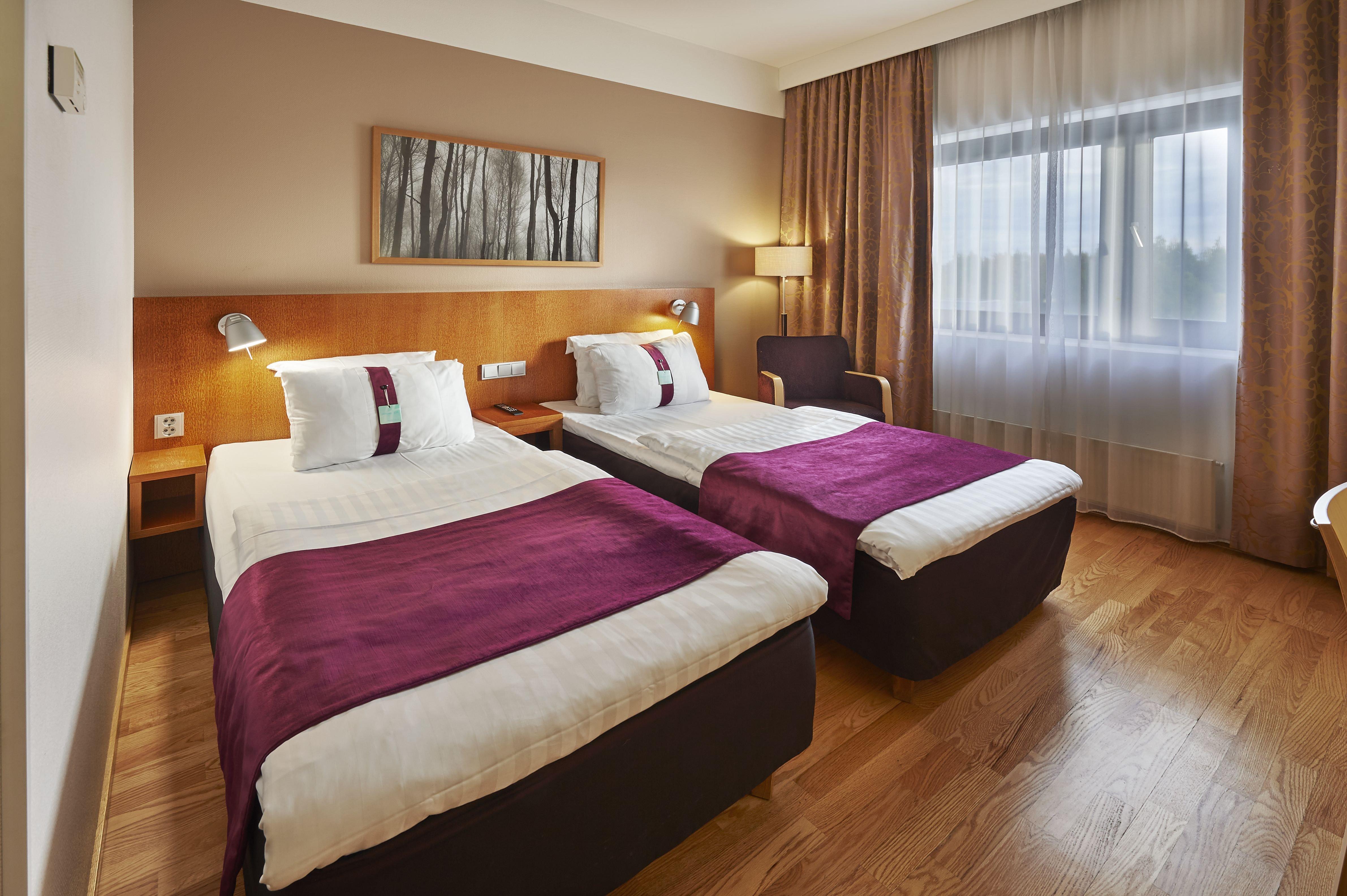 Holiday Inn Helsinki-Vantaa Airport By Ihg Exterior foto