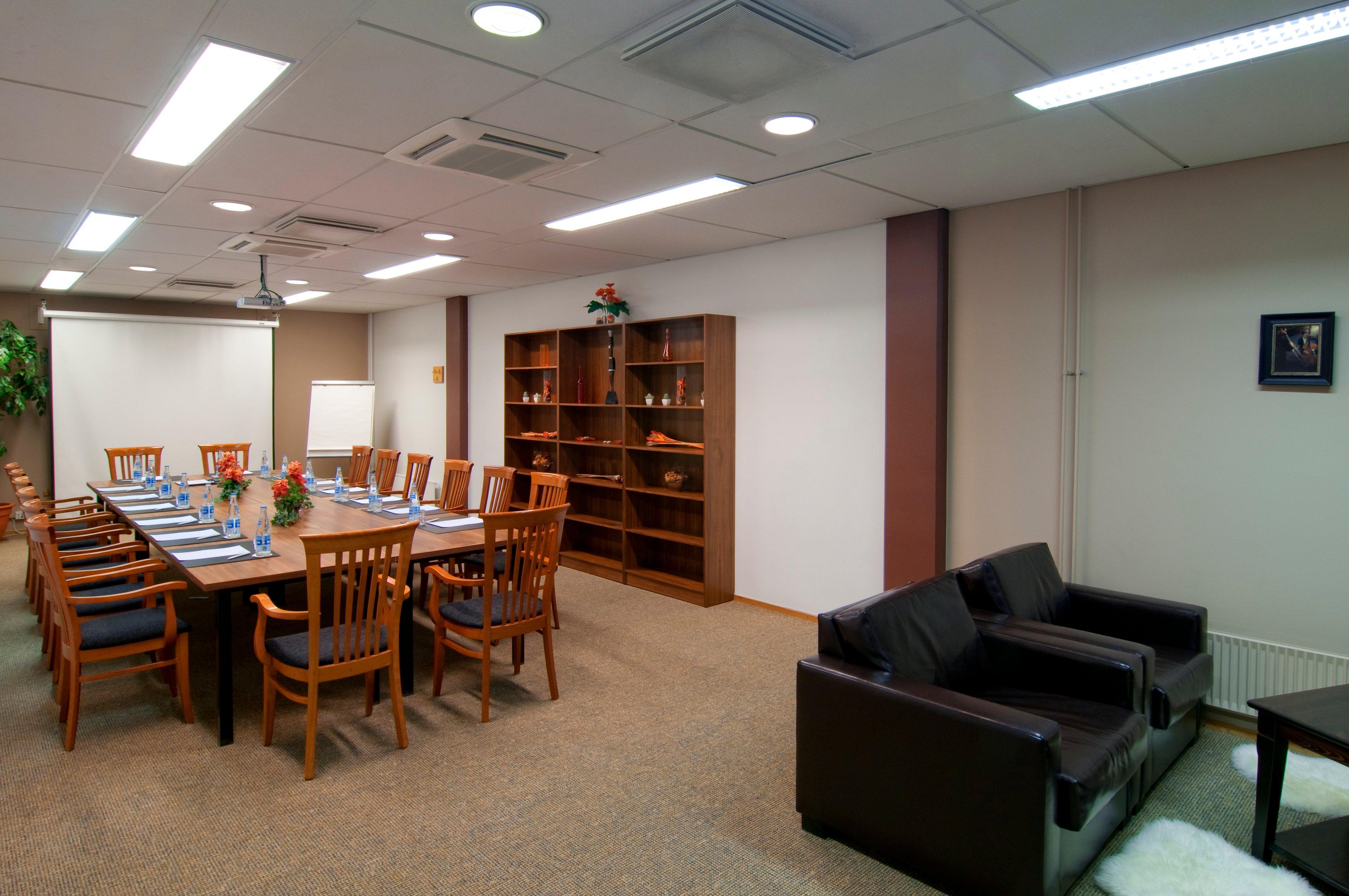 Holiday Inn Helsinki-Vantaa Airport By Ihg Exterior foto